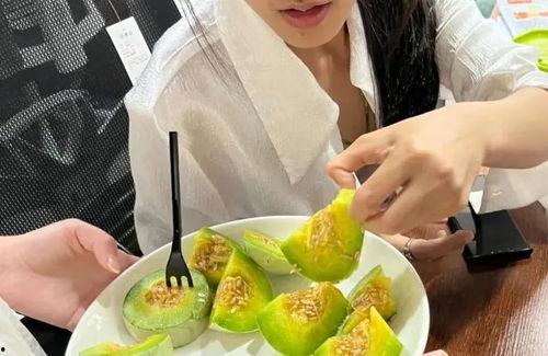 大一网吧吃瓜,揭秘校园网络生活点滴