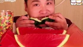 网红吃瓜搞笑表情包微信,微信朋友圈新宠儿